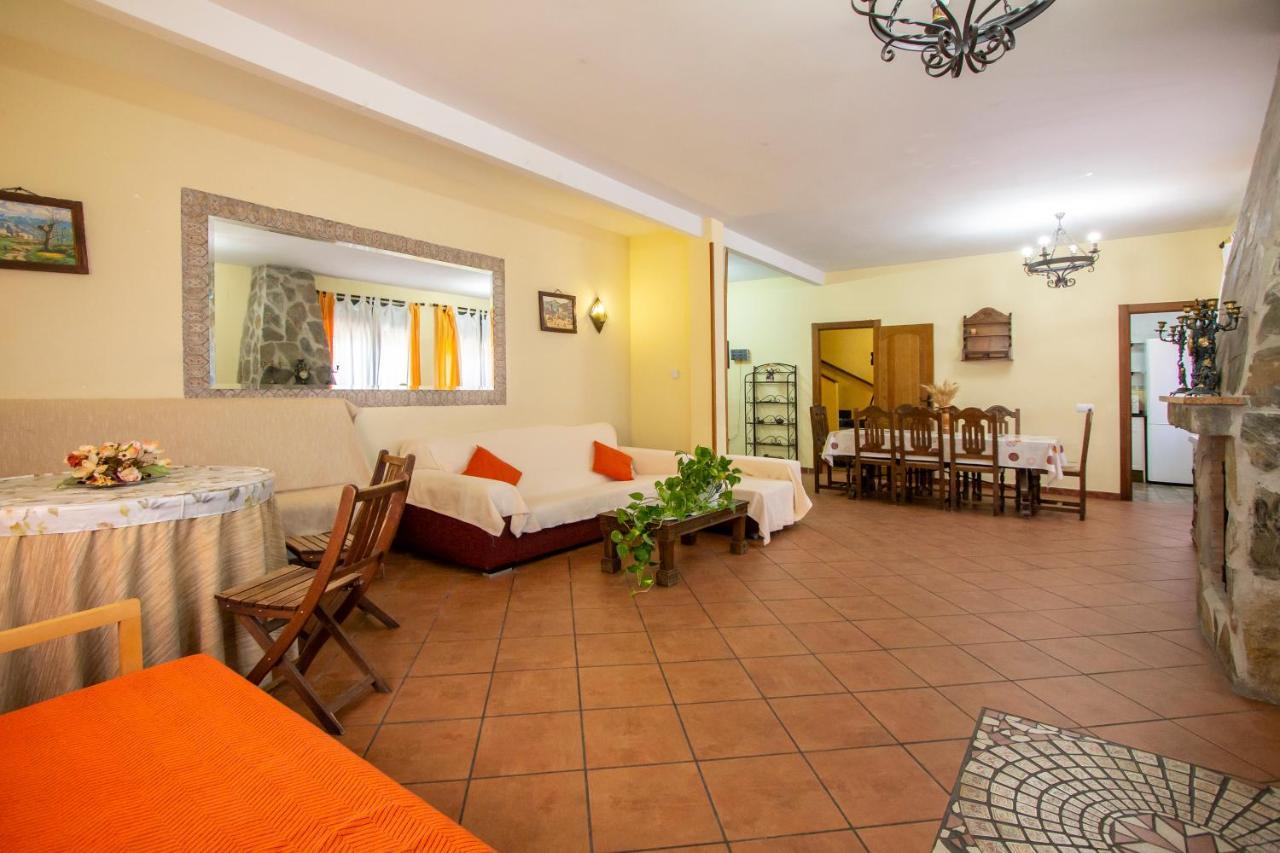 Casa Rural Las Eras Valdelaguna Екстериор снимка